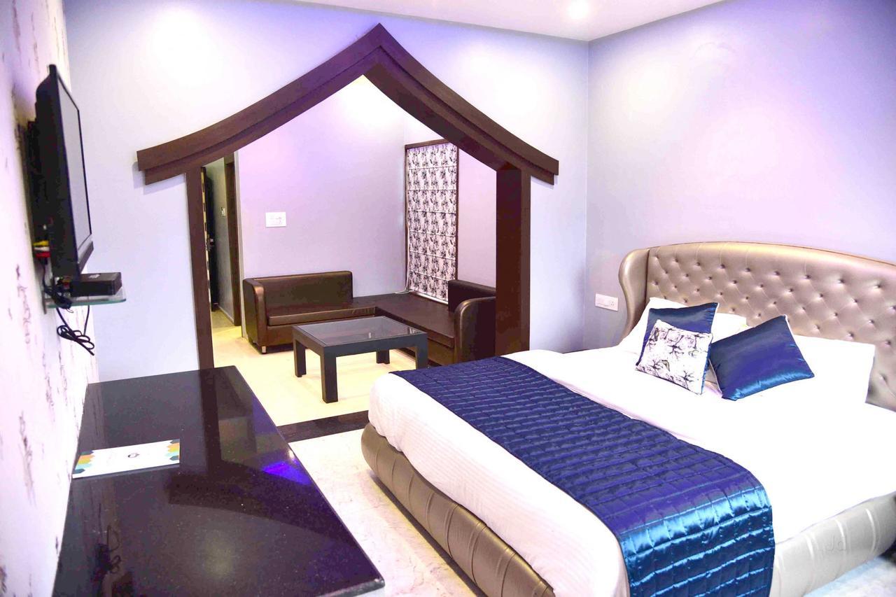 Fabhotel Kangra Roadway Inn Tanda Екстериор снимка